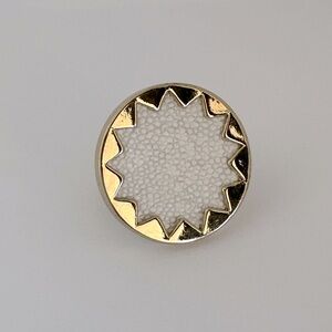 House of Harlow 1960 Sunburst Ring Gold with White Leather size 5.5